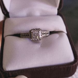 10k Diamond Ring